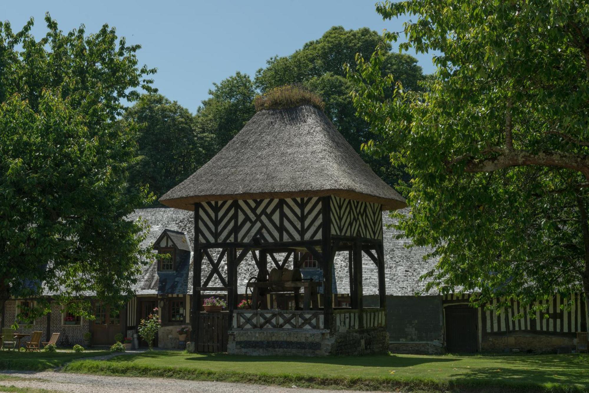 La Ferme Chevalier Hotel Équemauville Exterior foto